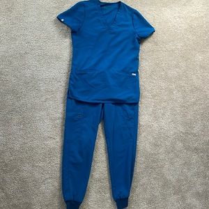 Figs jogger scrub set